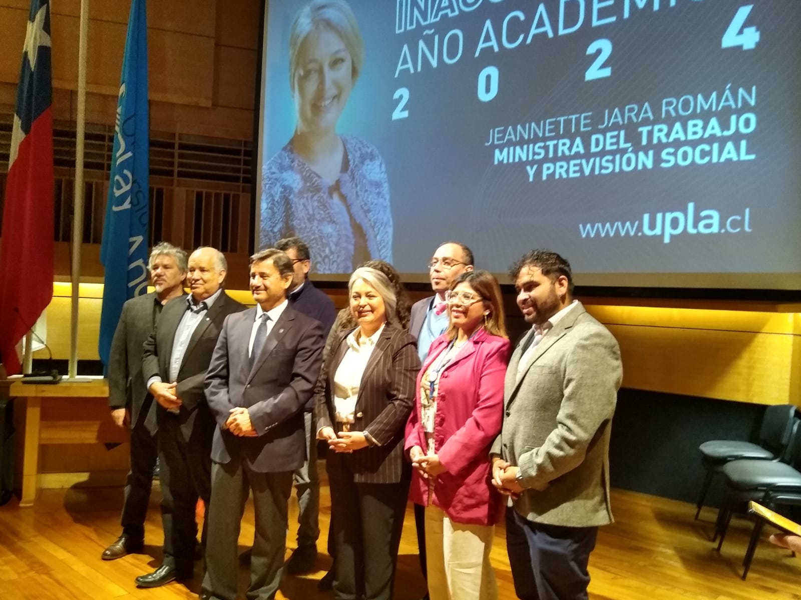 Coordinador Regional de la DICREP participó en charla de la Ministra Jeanette Jara en Valparaíso