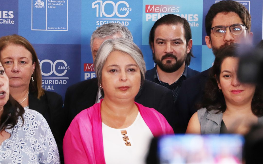 Autoridades DICREP participan en gran diálogo ciudadano “Chile merece mejores pensiones” 